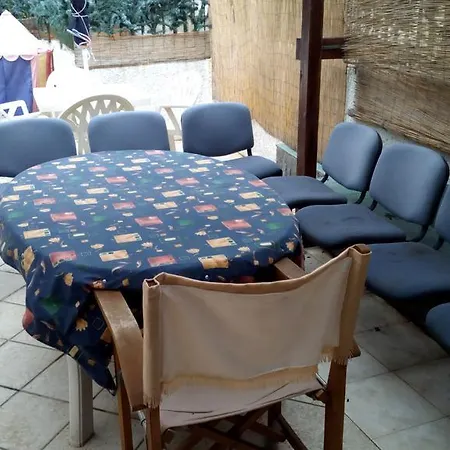 Veroniche House